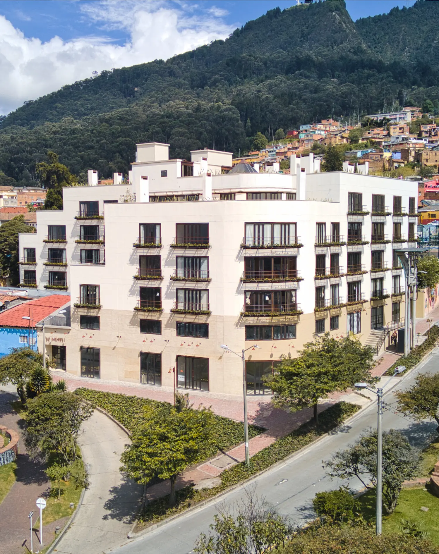 Fachada de Morph Candelaria
